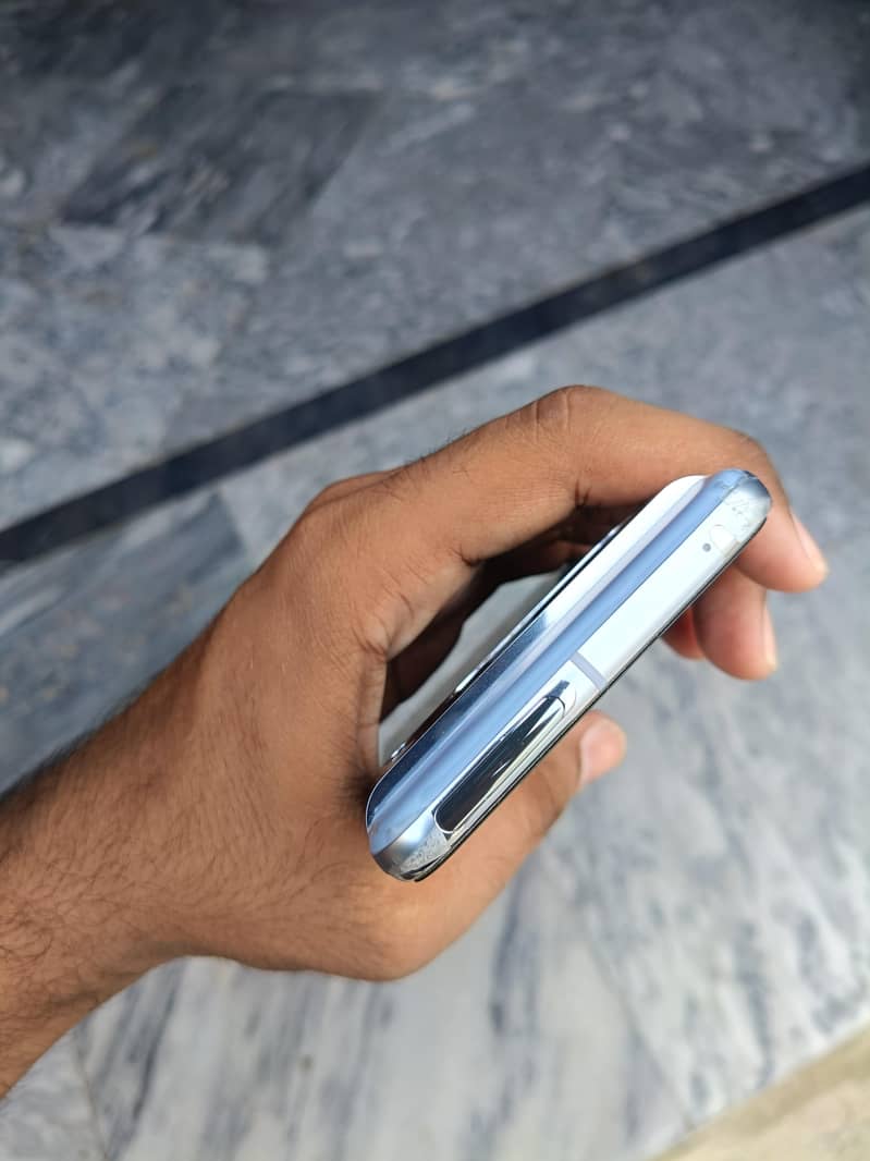 Google Pixel 8 Pro 6