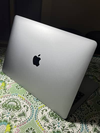 mackbook 1 pro 16/2tb