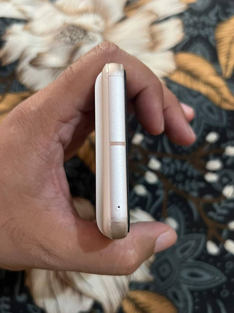 Google Pixel 8 Pro 6
