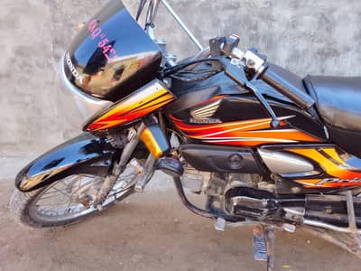 Honda prider