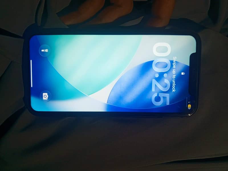 Apple iPhone 11 0