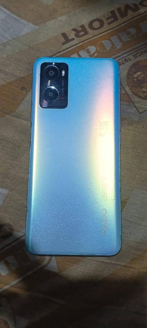 OPPO A76 0
