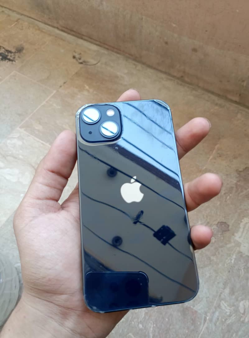 Apple iPhone 13 6