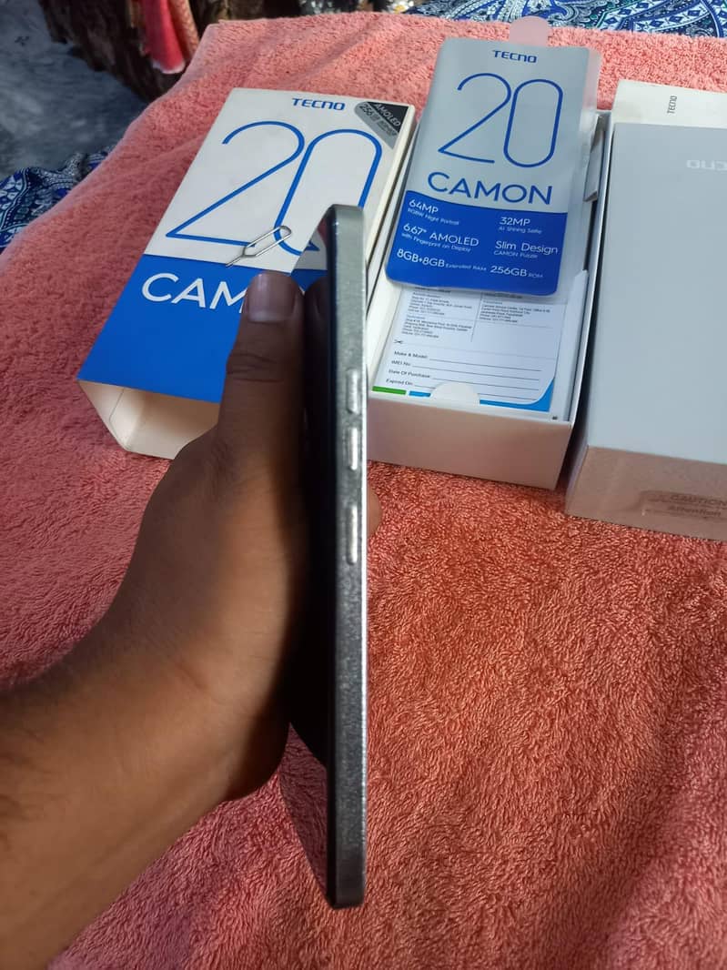 Tecno CAMON 20 7