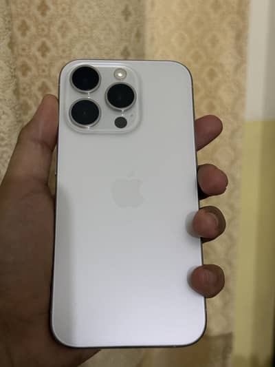 iPhone 15 Pro White Titanium
