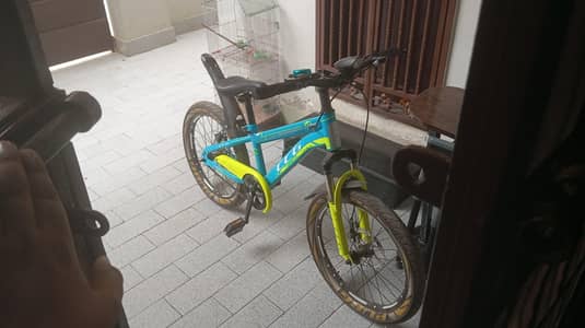 Japanese cycle import original price 25000 Japanese cycle is very rare