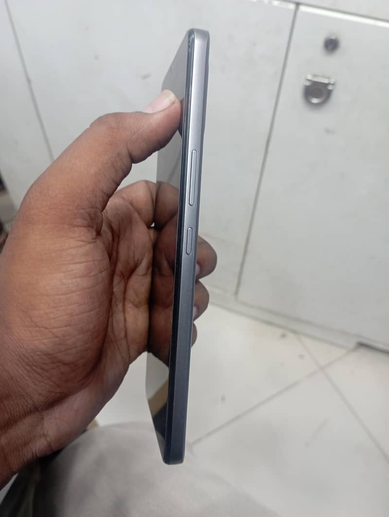 Nokia C31 1
