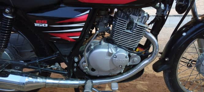 Suzuki GS 150 2025