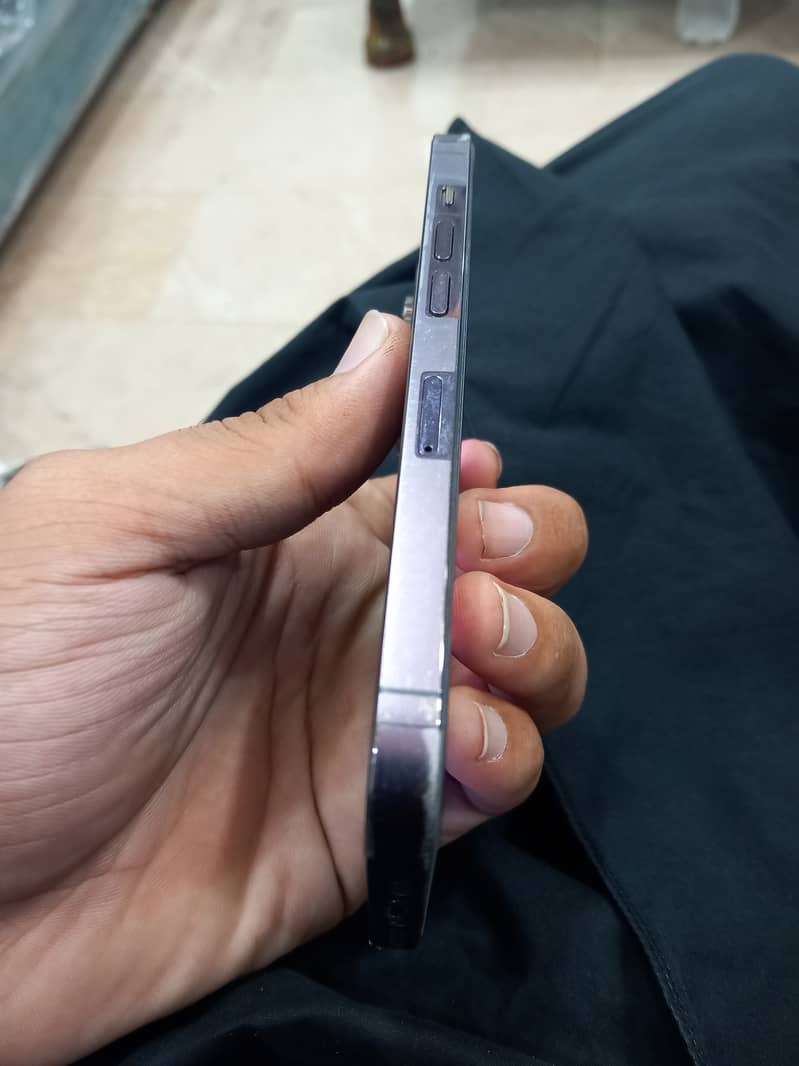 Iphone 14 pro 3