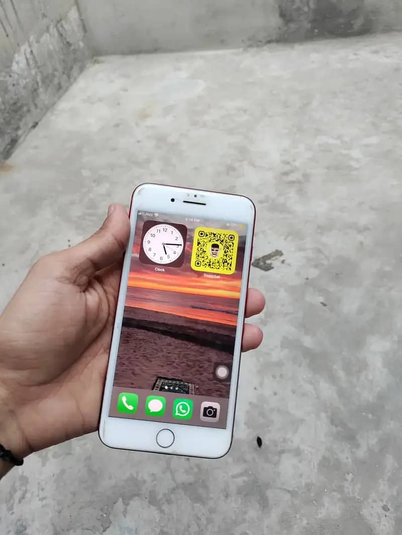 Apple iPhone 7 Plus 3