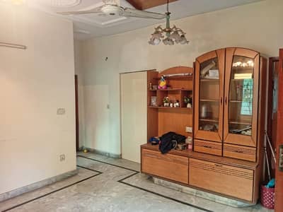 5 MARLA 2 BED LOWER PORTION FOR RENT IN JOHAR TOWN