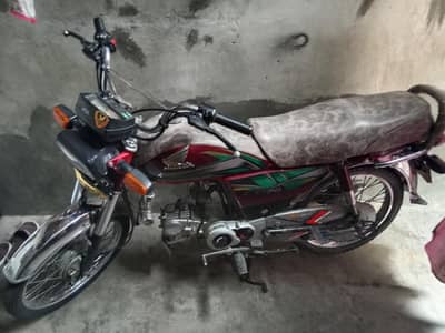 Bike 2021/2022 model bilkul okay khari ha.