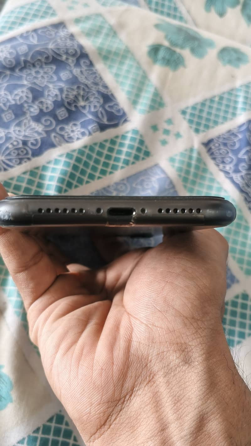 Apple iPhone 11 2