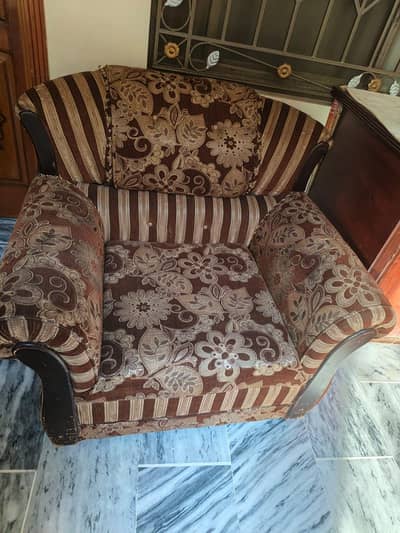 5 seater sofa set for sale urgent