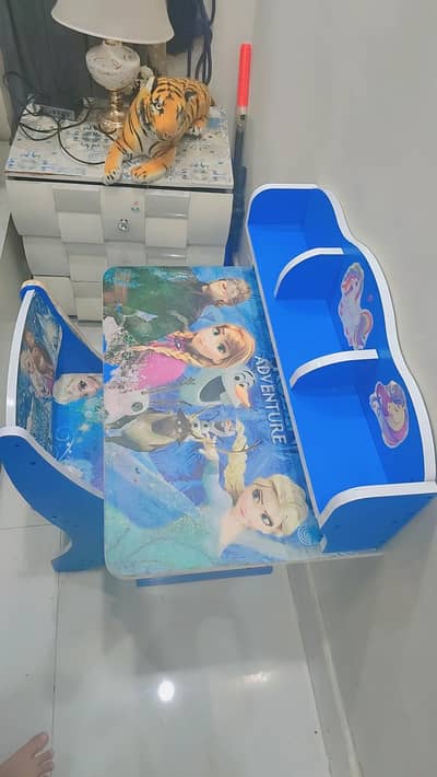 kids table & chair
