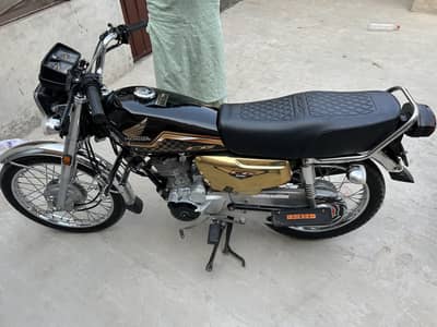 Honda 125 gold edition self start