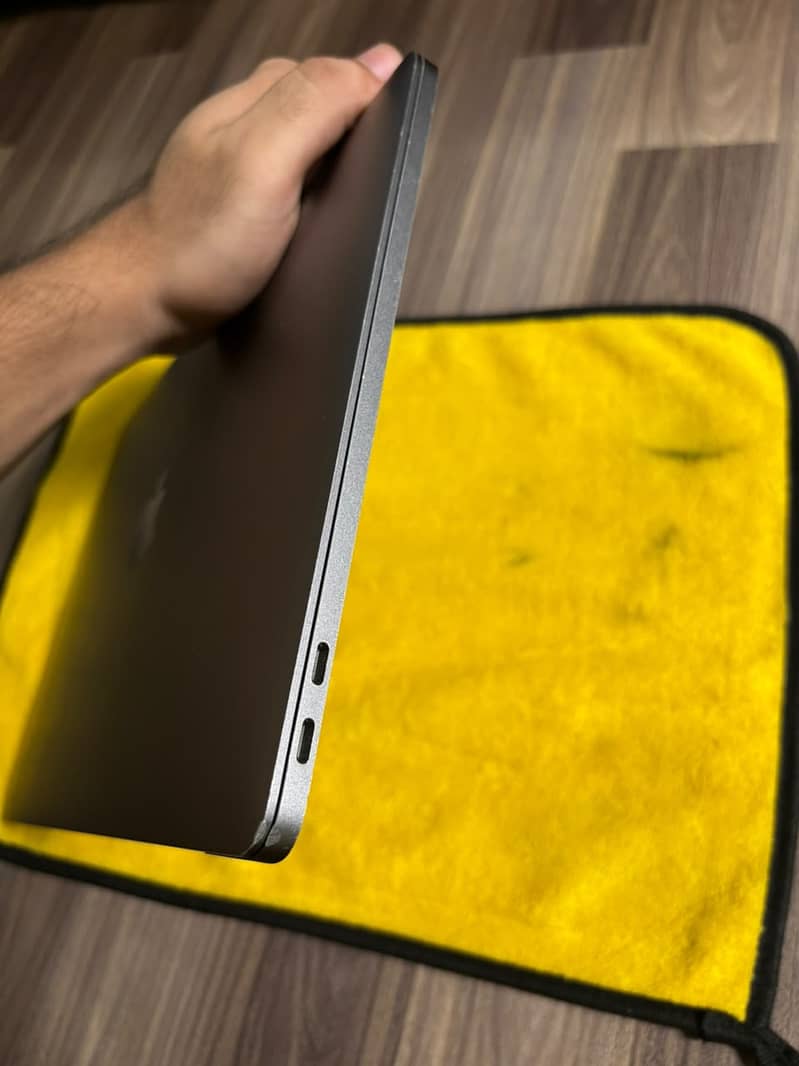 Macbook Pro 2017 4