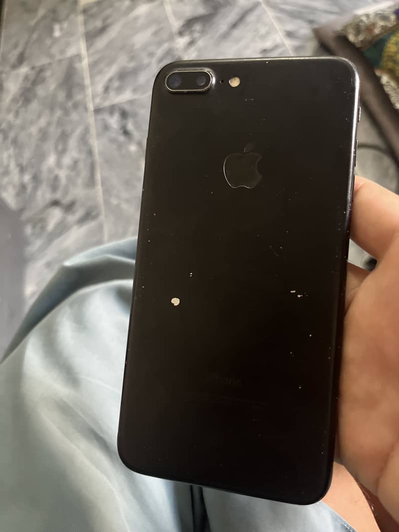 Apple iPhone 7 Plus 0