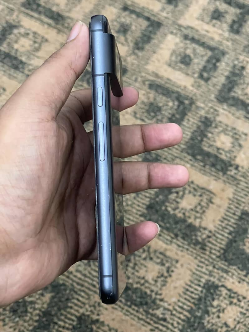 Google Pixel 8 2