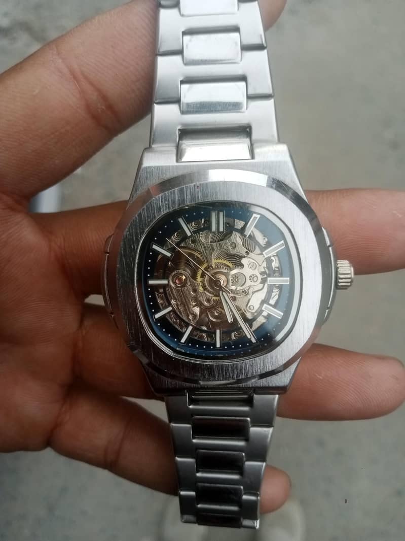 skeleton automatic 1