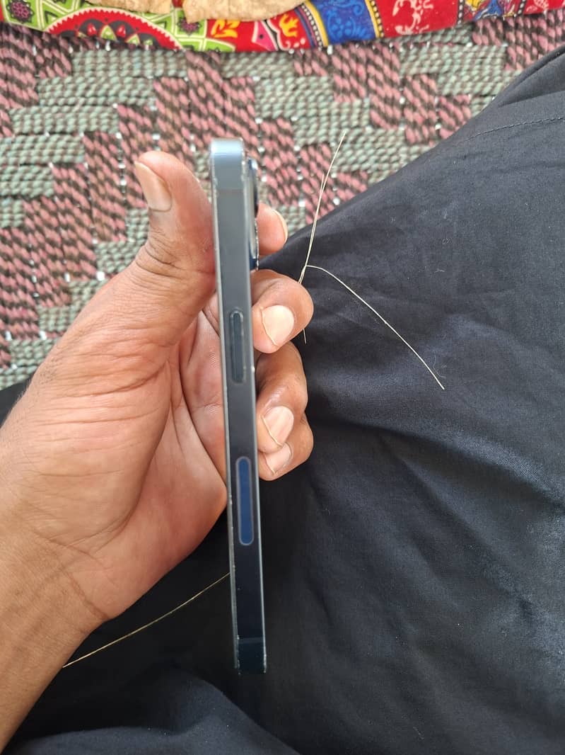 Apple iPhone 14 6