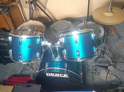 Stunning Peace Acoustic Drum Kit in Blue Sparkle – Ready to Play!