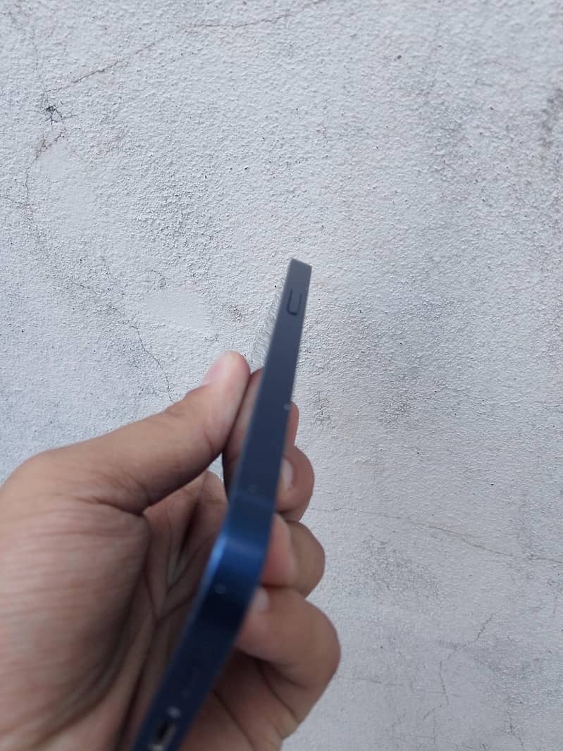 Apple iPhone 12 5