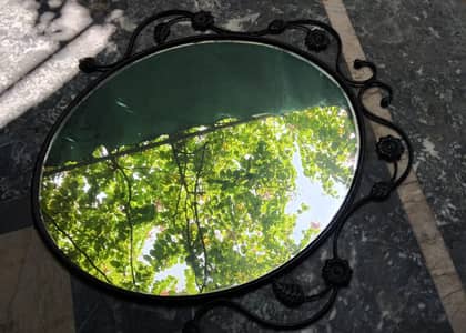 Vintage Decorative Wall Mirror – Elegant Black Metal Frame