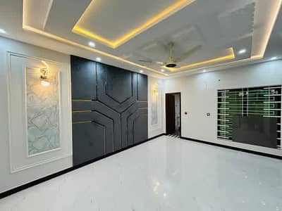 House Of 10 Marla In Central Park - Block G Is Available