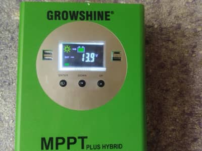 MPPT charge controller almost new