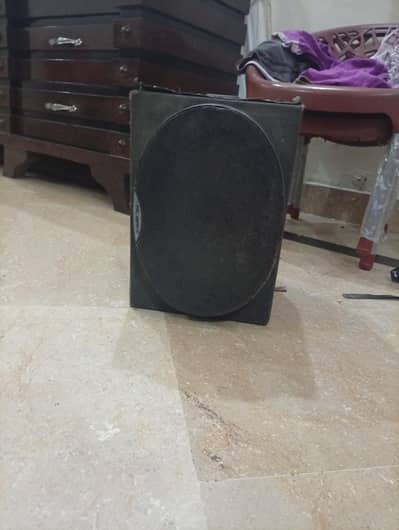 Speaker with Box.