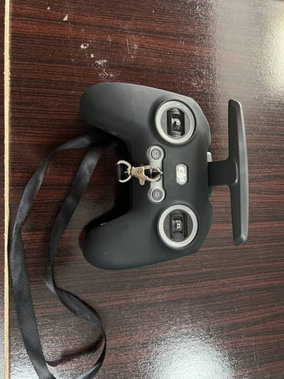 Dji FPV controller 1 brand new only 3 time use