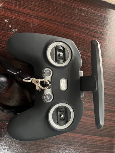 Dji Avata FPV controller 1 brand new only 3 time use