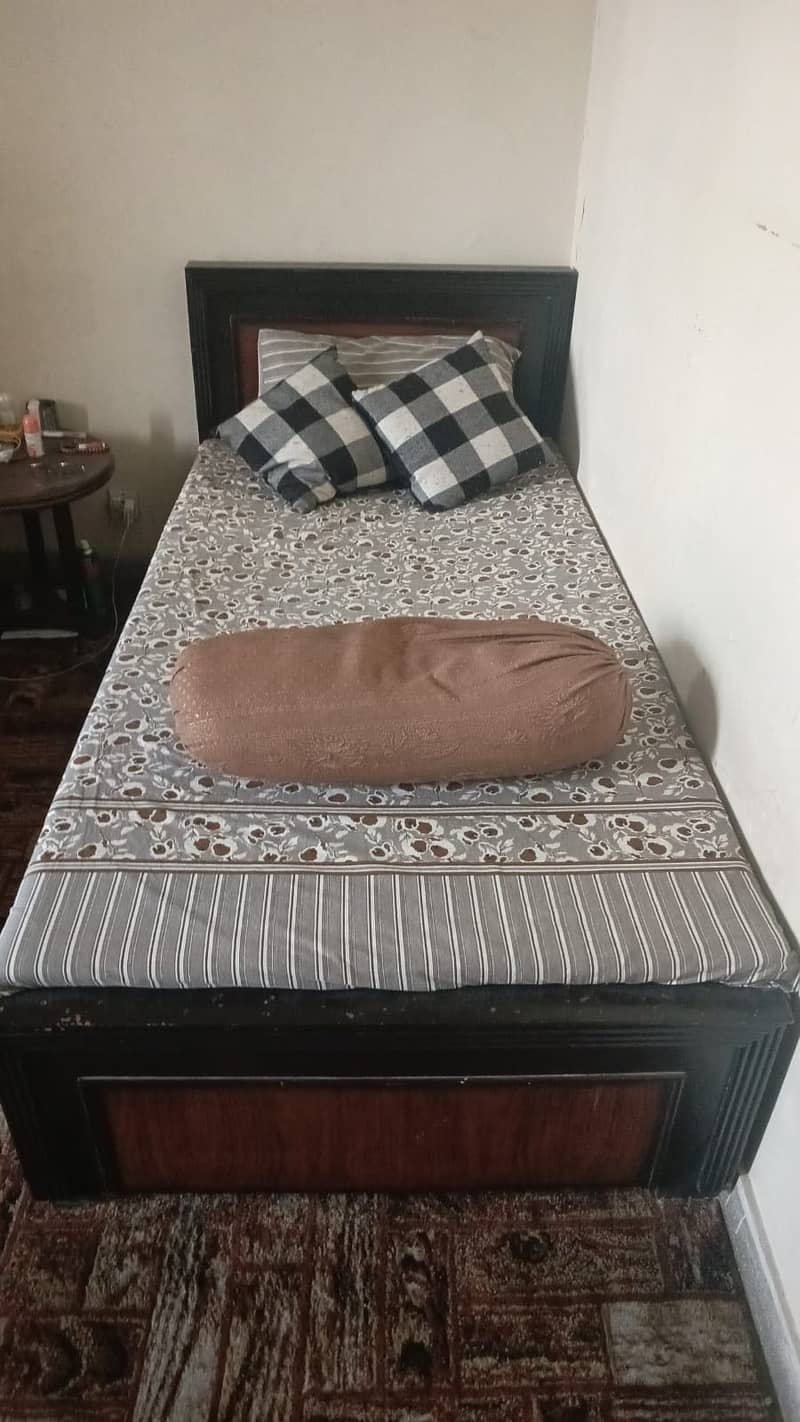 Single Bed 0