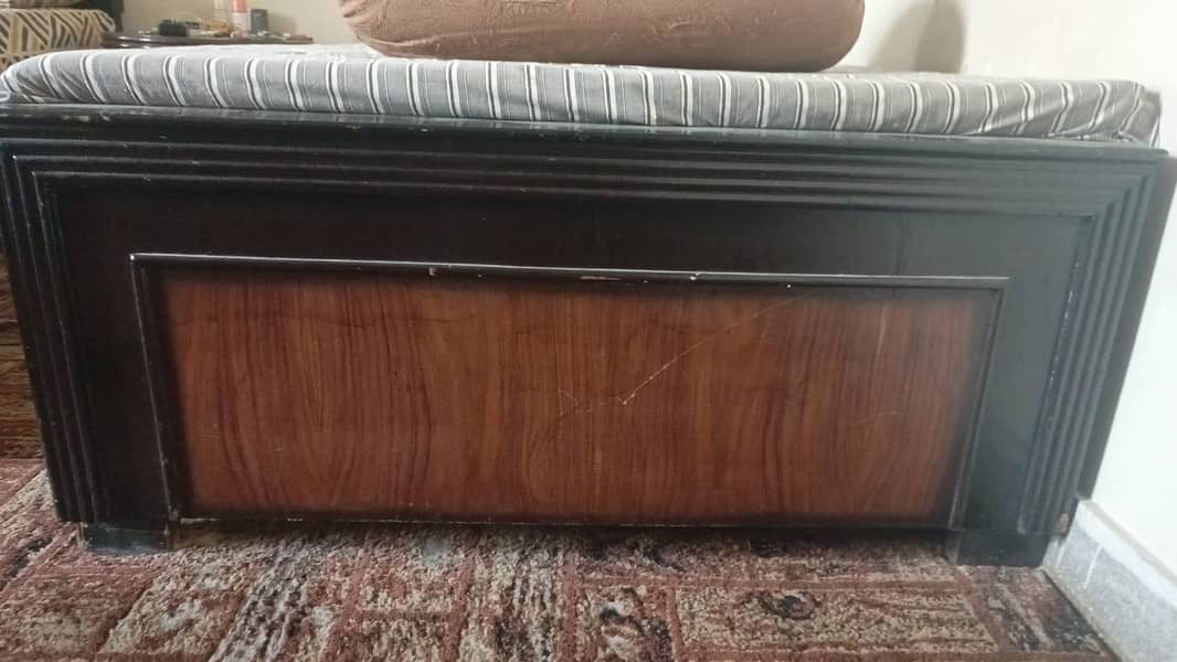 Single Bed 2