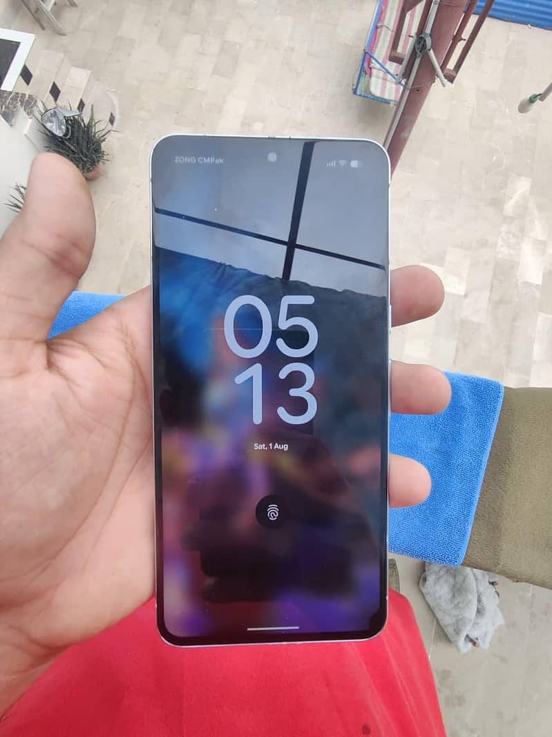 Google Pixel 8 Pro 2