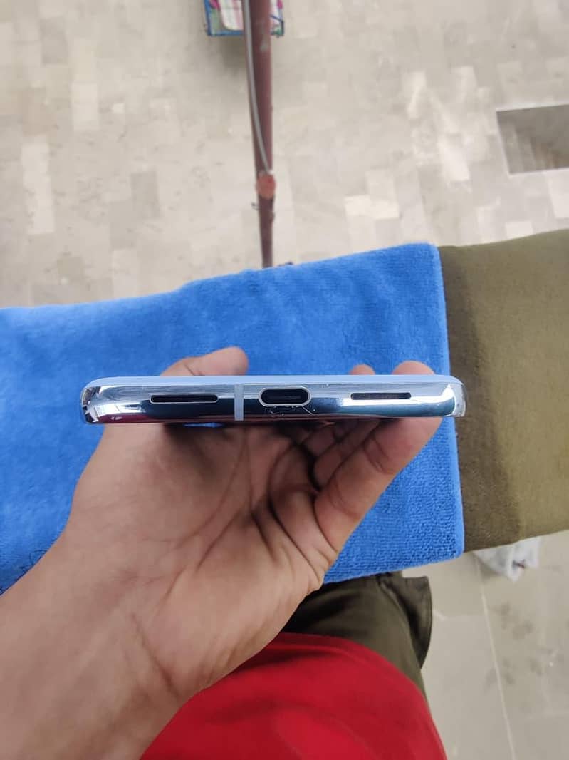 Google Pixel 8 Pro 6