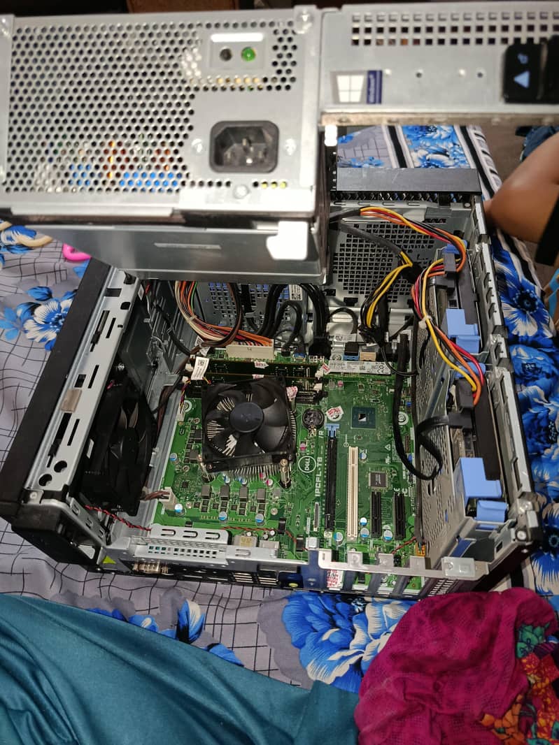 Dell precision 3630 5