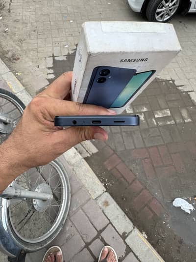 Samsung Mobile A06