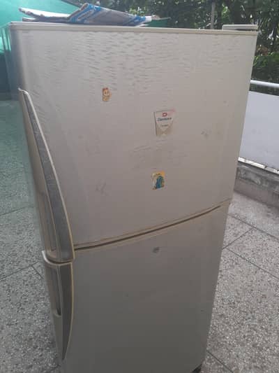 Dawlance Fridge  . . Without GAS