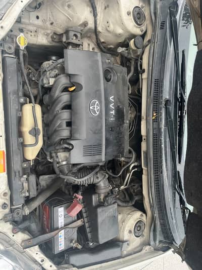 Toyota 1nzfe engine with automatic gear and computer