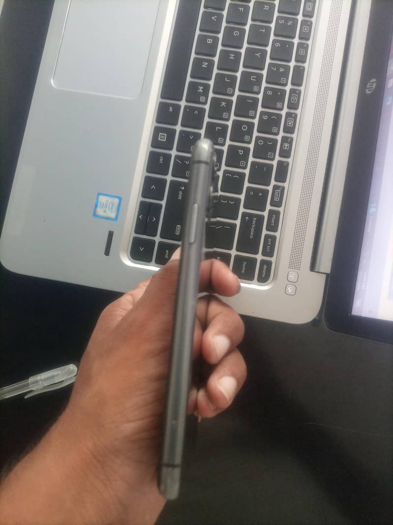 Apple iPhone 11 2