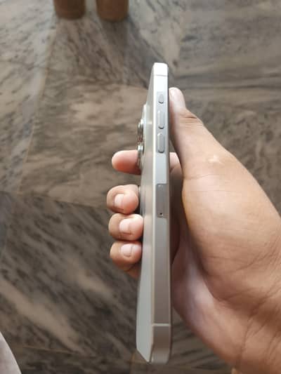 Apple iPhone 15 Pro Max battery health 86% condition 10/10