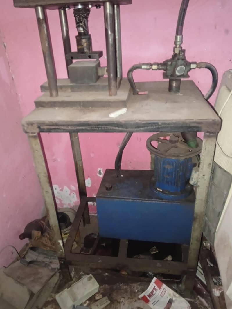 Hydrologic press 1
