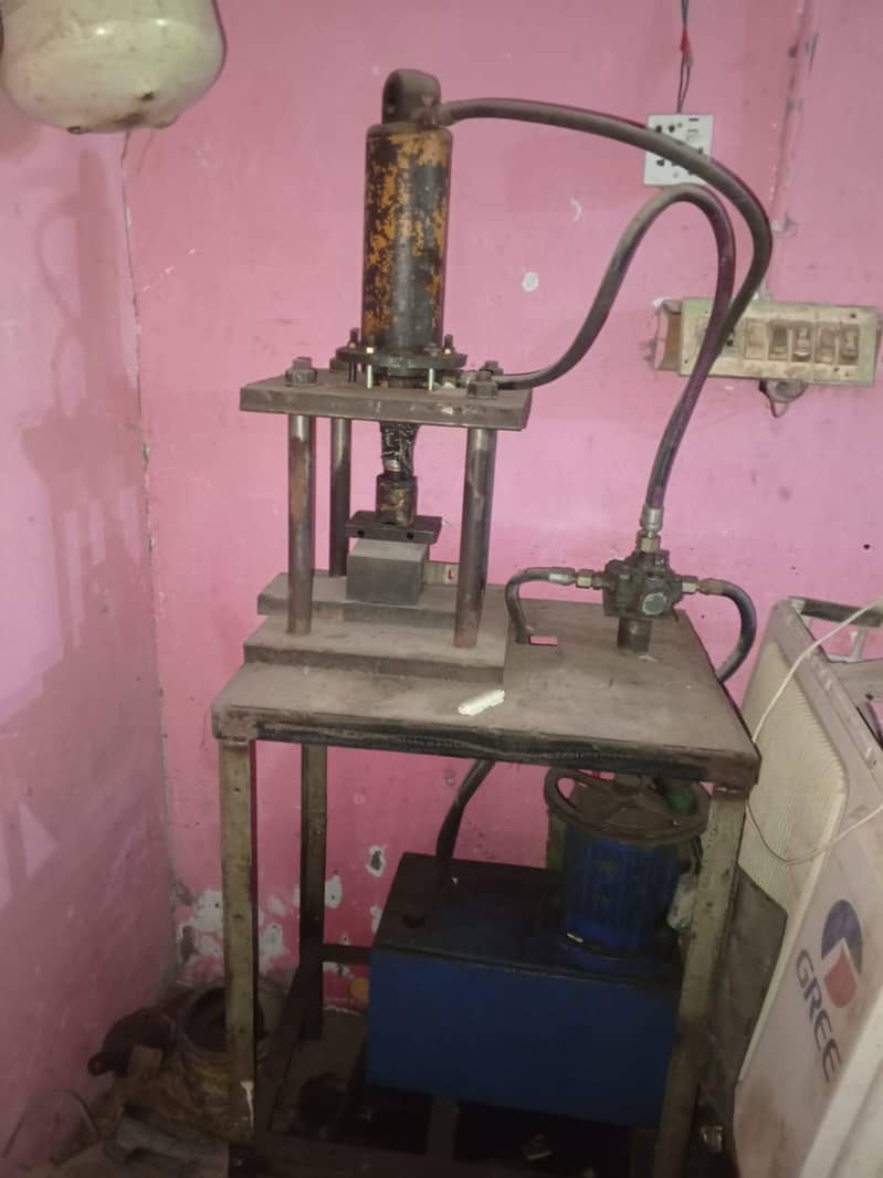 Hydrologic press 2