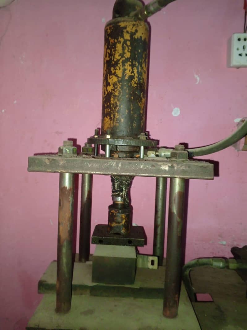 Hydrologic press 3