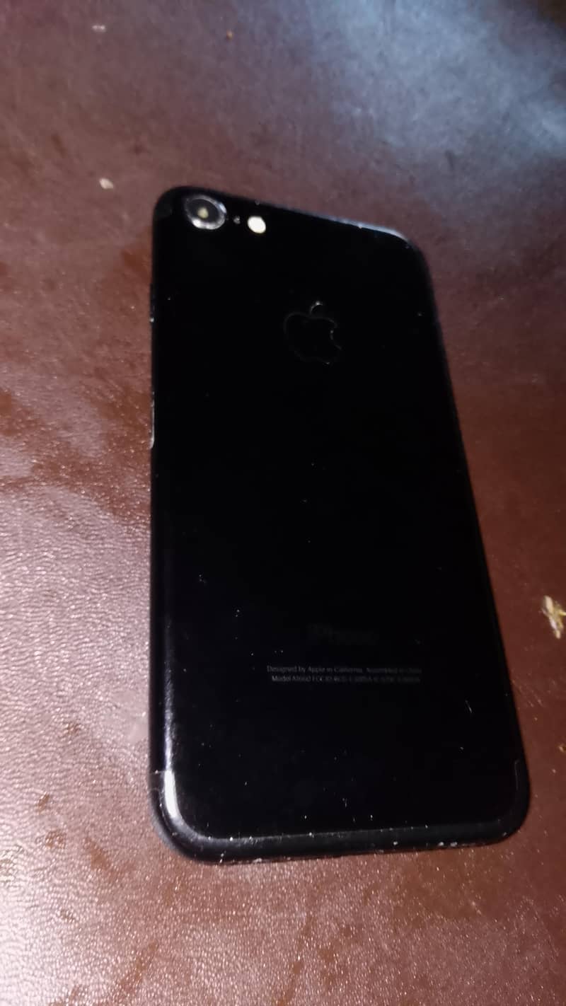 Apple iPhone 7 3