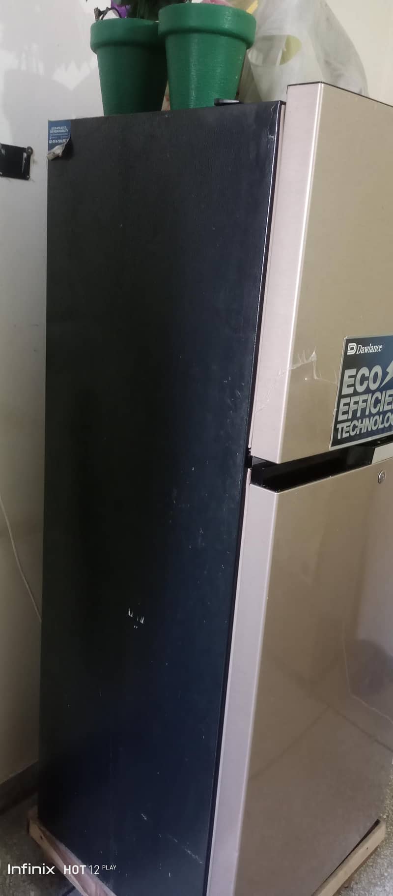 Medium size refrigerator 4
