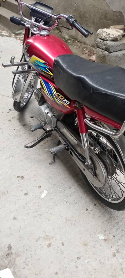 02 x Bikes Honda CD70 2022/23 and 2020/21 for  urgent Sale