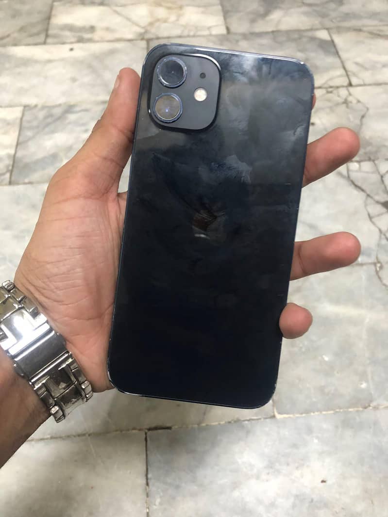 Apple iPhone 12 2